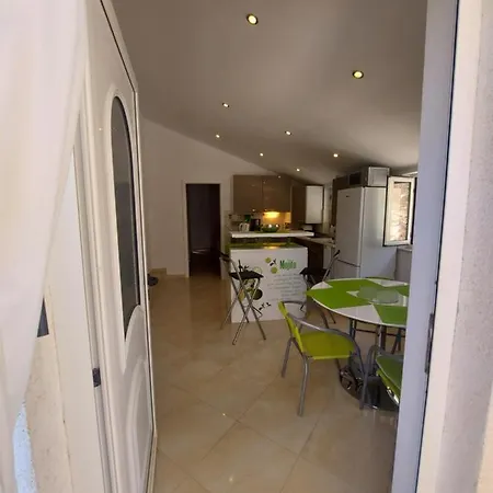 Apartman Marina Sa Parkingom Jelsa  Exteriör bild