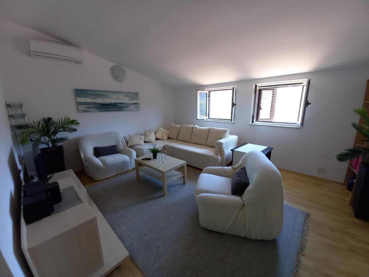 Apartment Marina Sa Parkingom