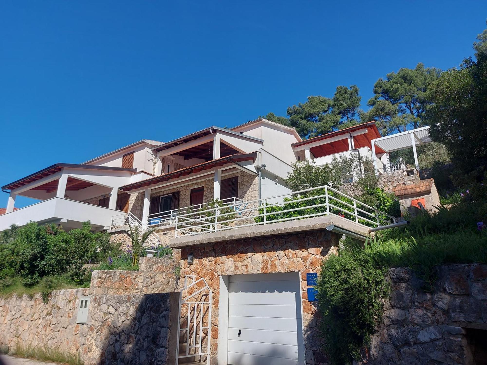 Apartment Marina Sa Parkingom Jelsa (Hvar)